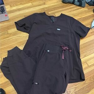 Figs Women's Scrub Set in Dark Brown